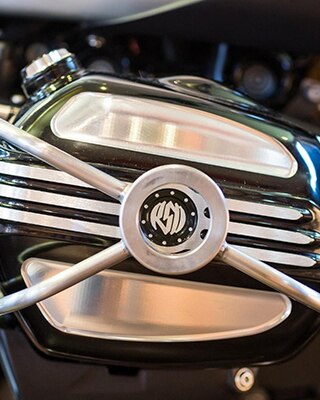 Image cylinder head