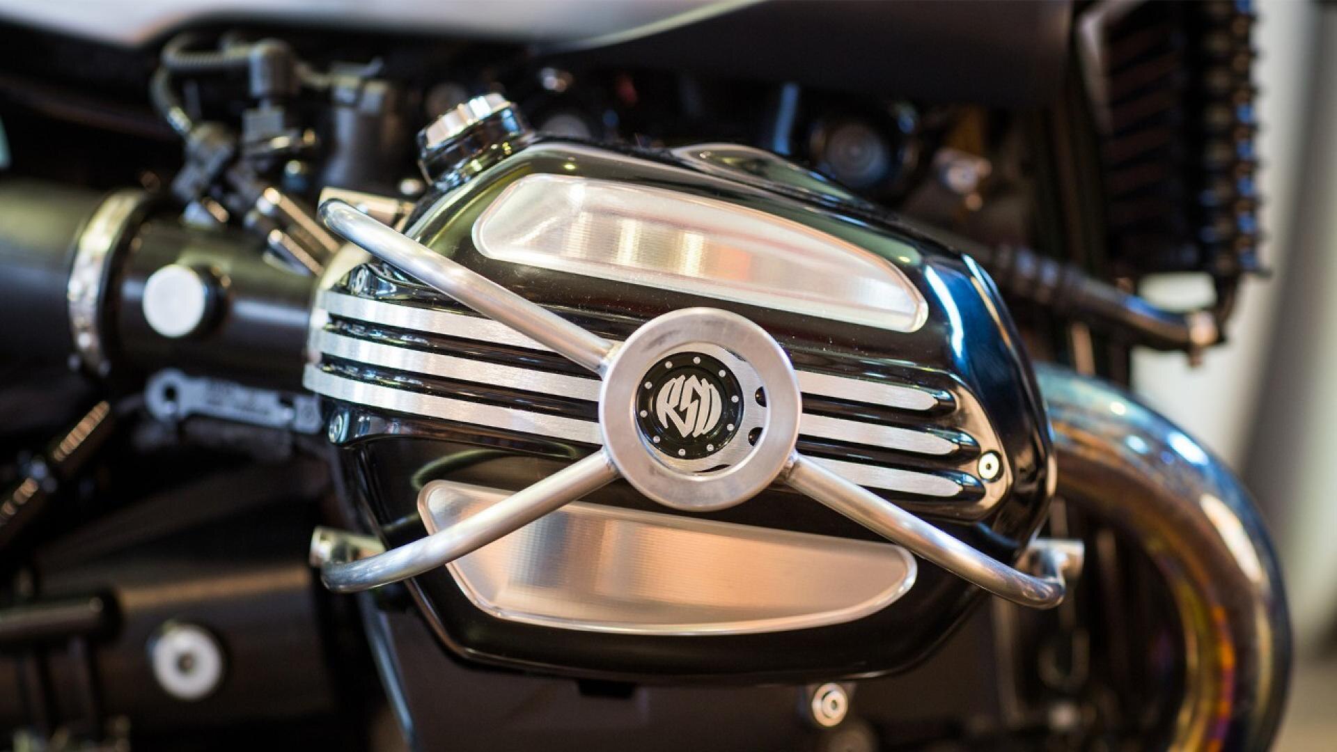 Image cylinder head