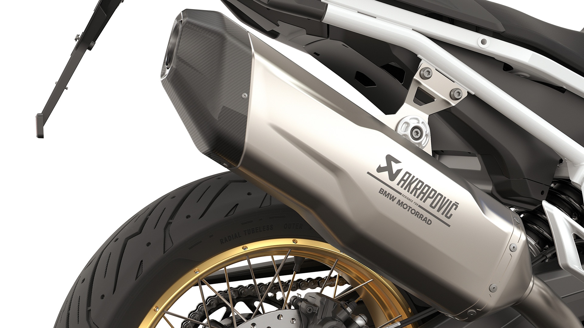The F 900 GS from BMW Motorrad with Akrapovič rear silencer