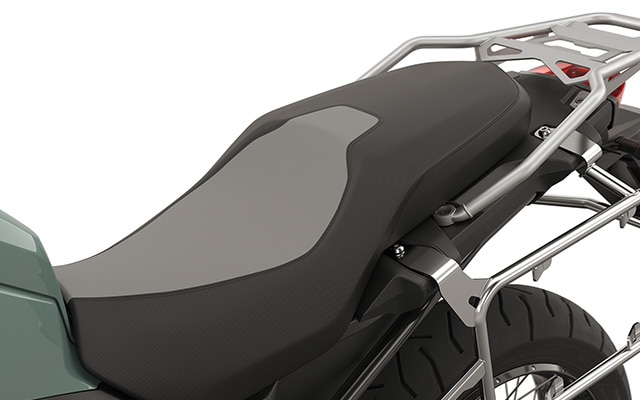 The comfort seat of the F 900 GS Adventure from BMW Motorrad