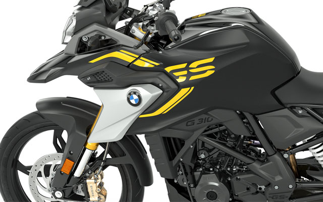 We see the side view of the front with a focus on the black and yellow paintwork.