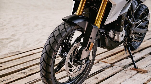 G 310 GS gold-anodized upside-down fork.