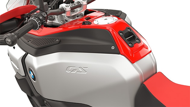 7.9 gallon fuel tank capacity
