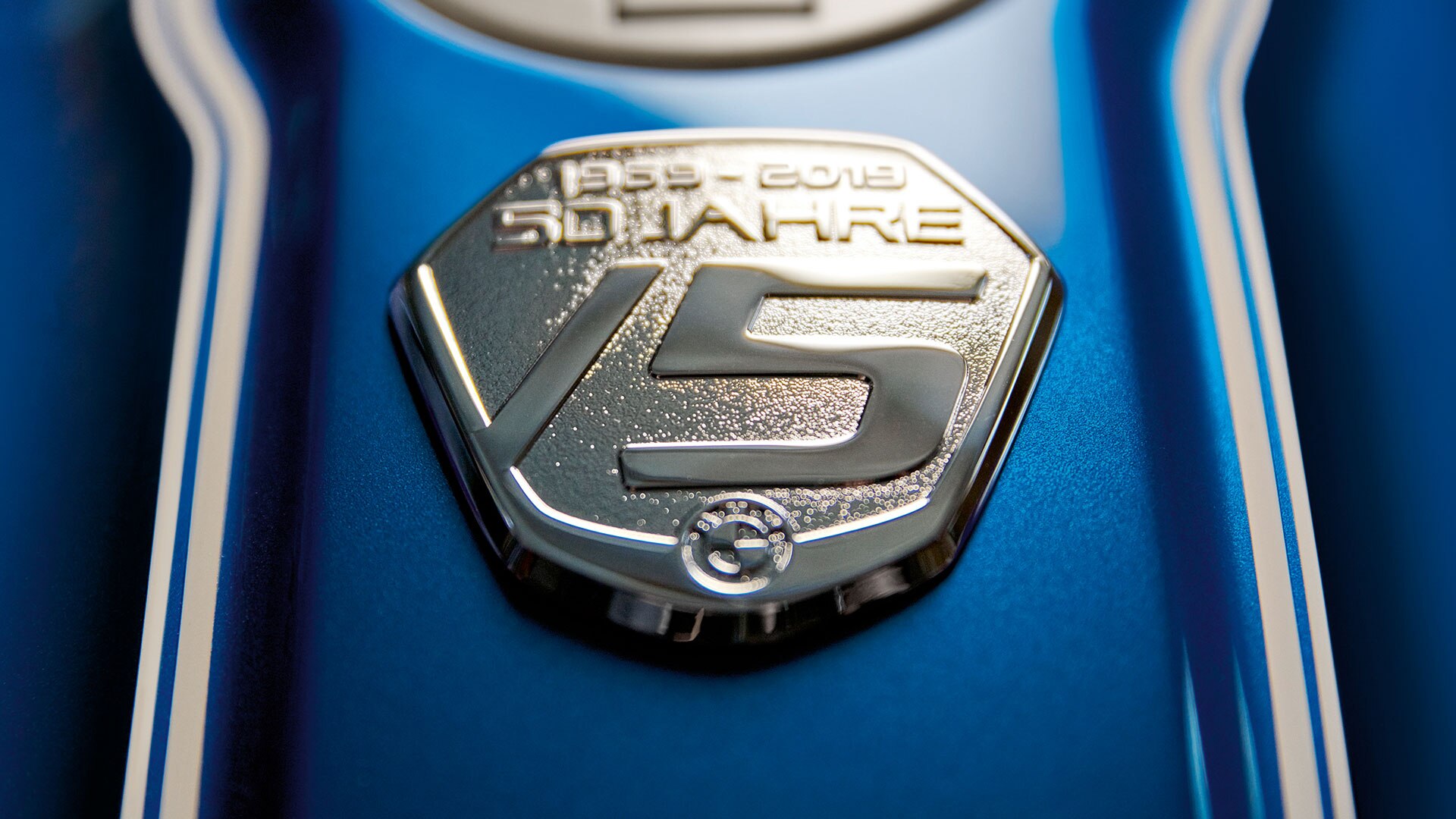 Limited edition badge as an indication of the special model.