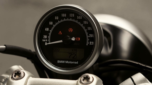 R nineT Pure round instrument