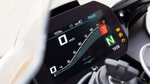 BMW RR 6.5" TFT display