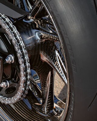M carbon wheel of the new BMW RR