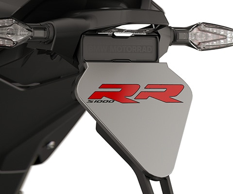 The dynamic rear end with a short license plate carrier on the S 1000 RR