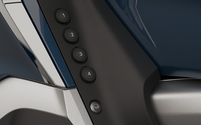 Focus on the four numbered Favorite buttons.