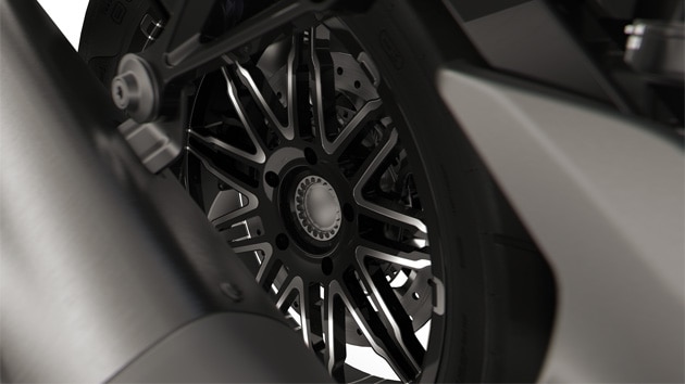 Black Option 719 wheel on the K 1600 GTL.