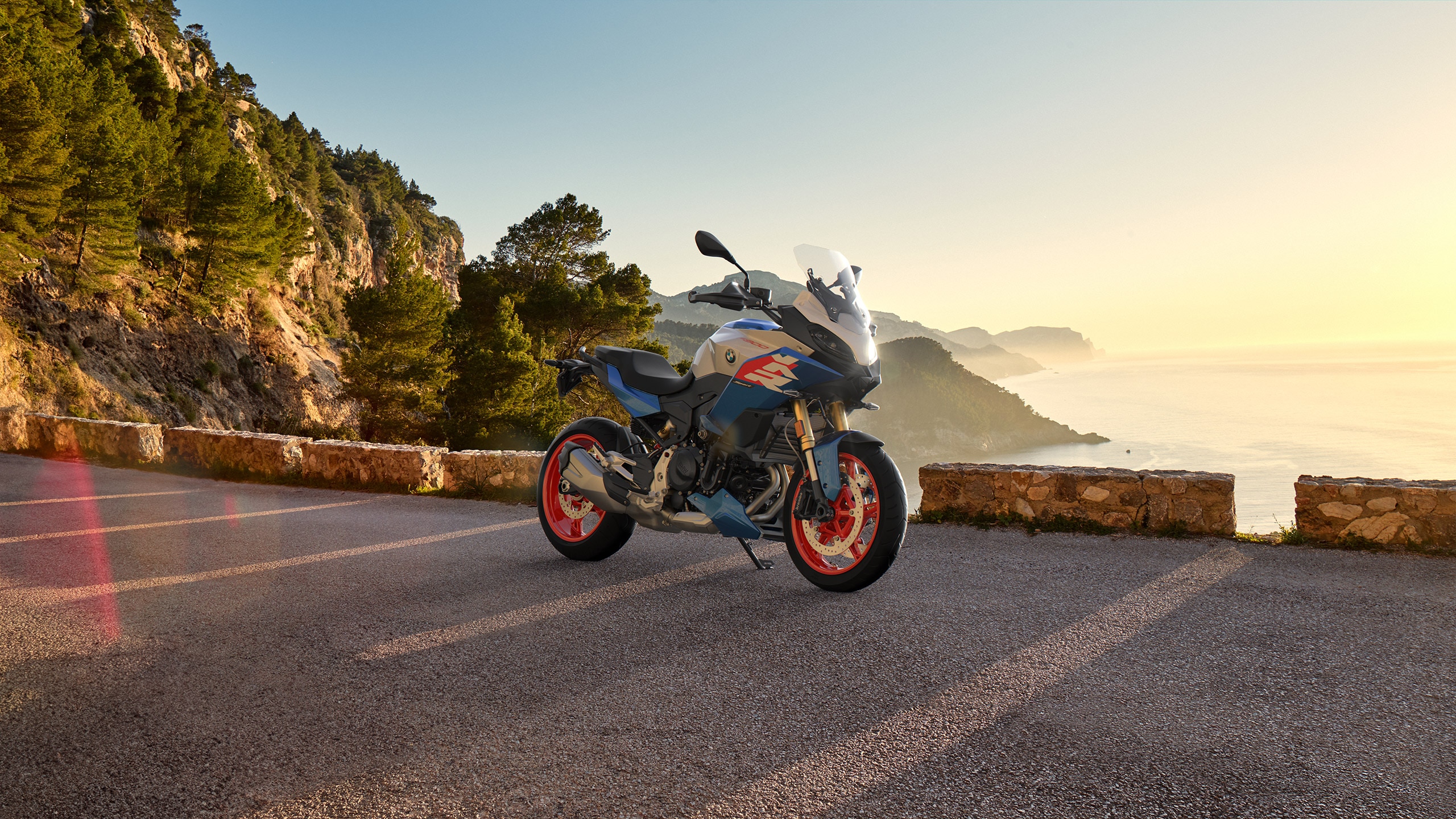 Bmw f900st top