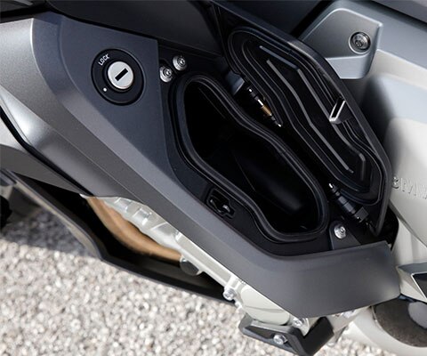 K 1600 GT storage compartments