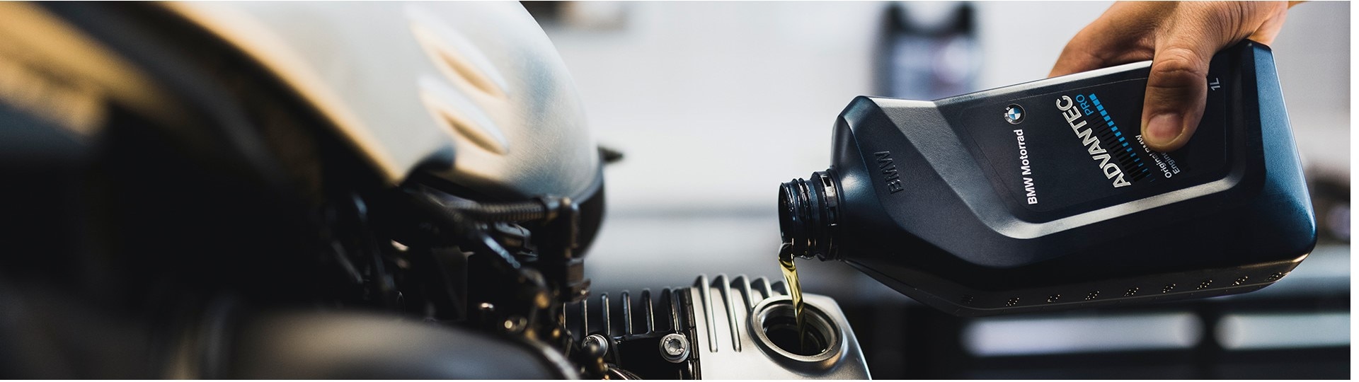 Advantec engine oil - original parts | BMW Motorrad